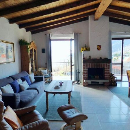Ferienwohnung Residenza Arcobaleno Pino Lago Maggiore Exterior foto