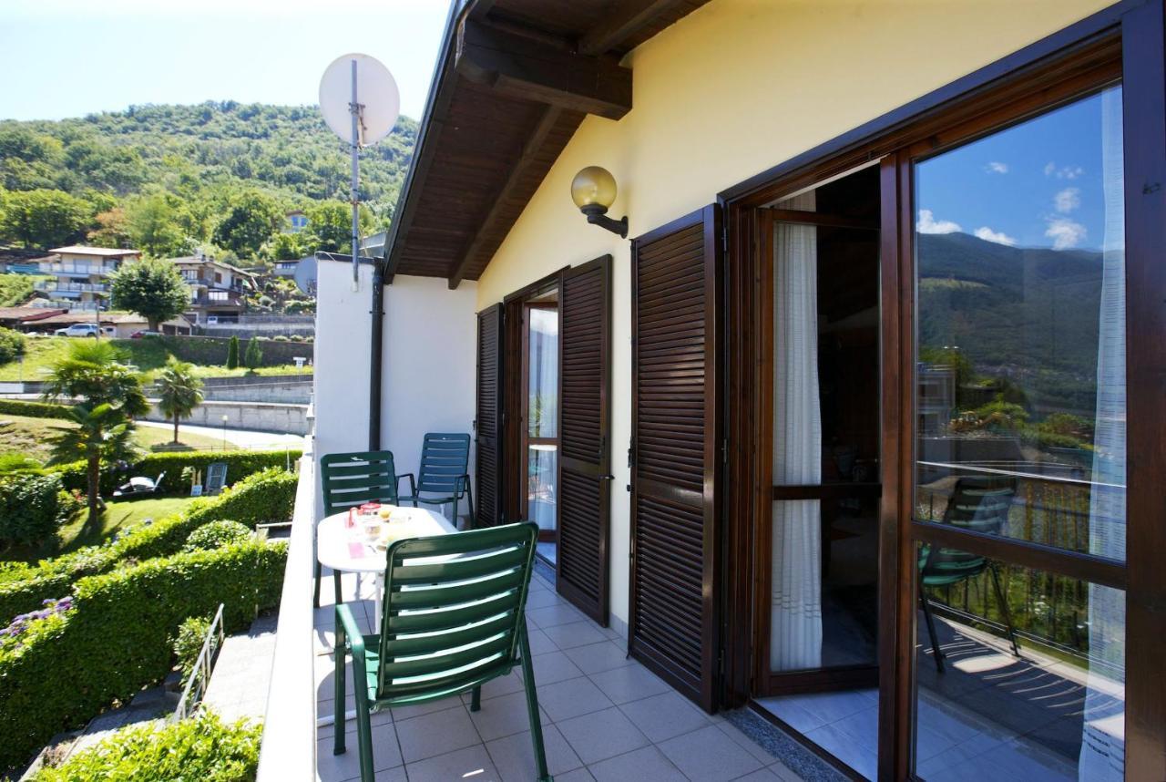 Ferienwohnung Residenza Arcobaleno Pino Lago Maggiore Exterior foto
