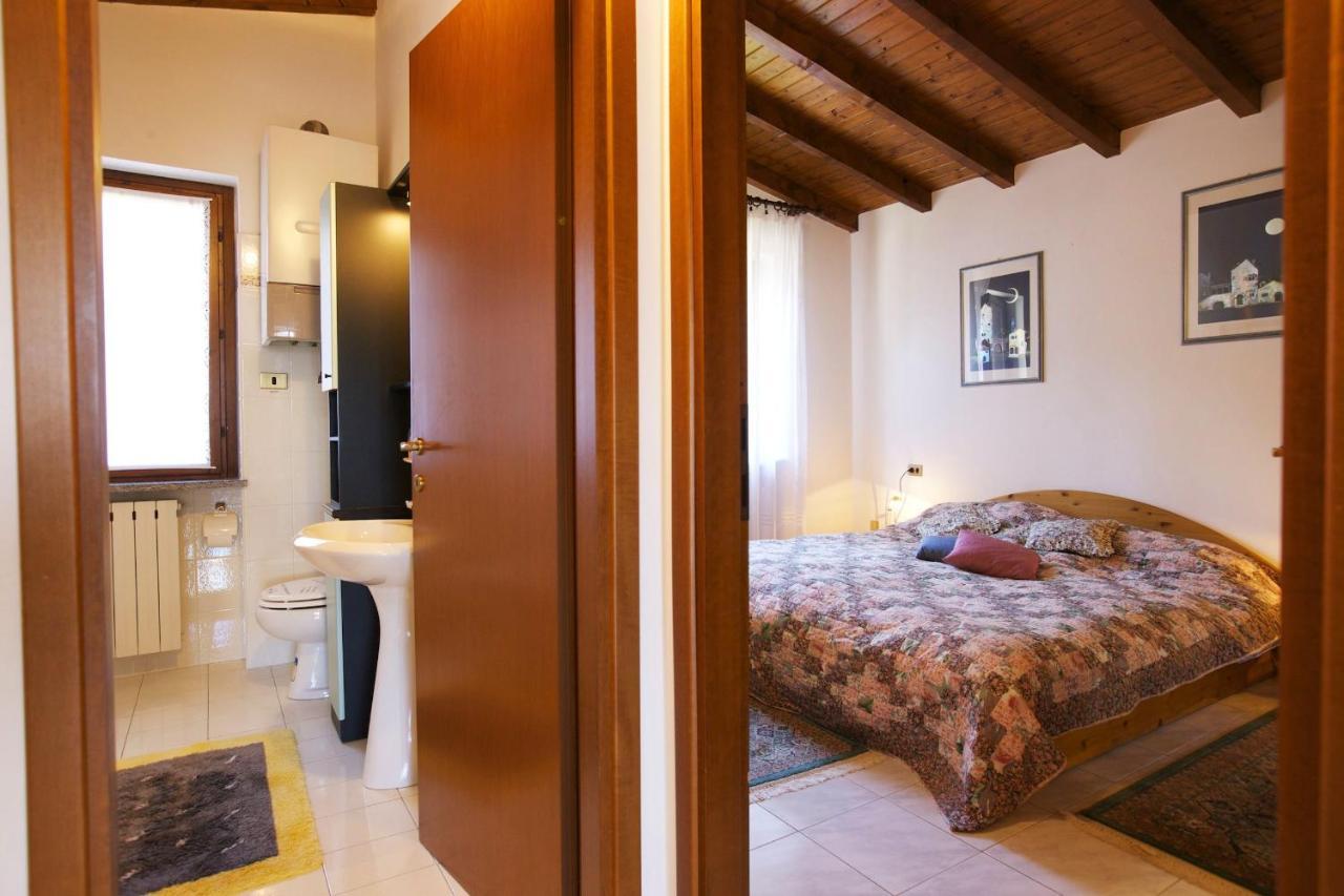 Ferienwohnung Residenza Arcobaleno Pino Lago Maggiore Exterior foto