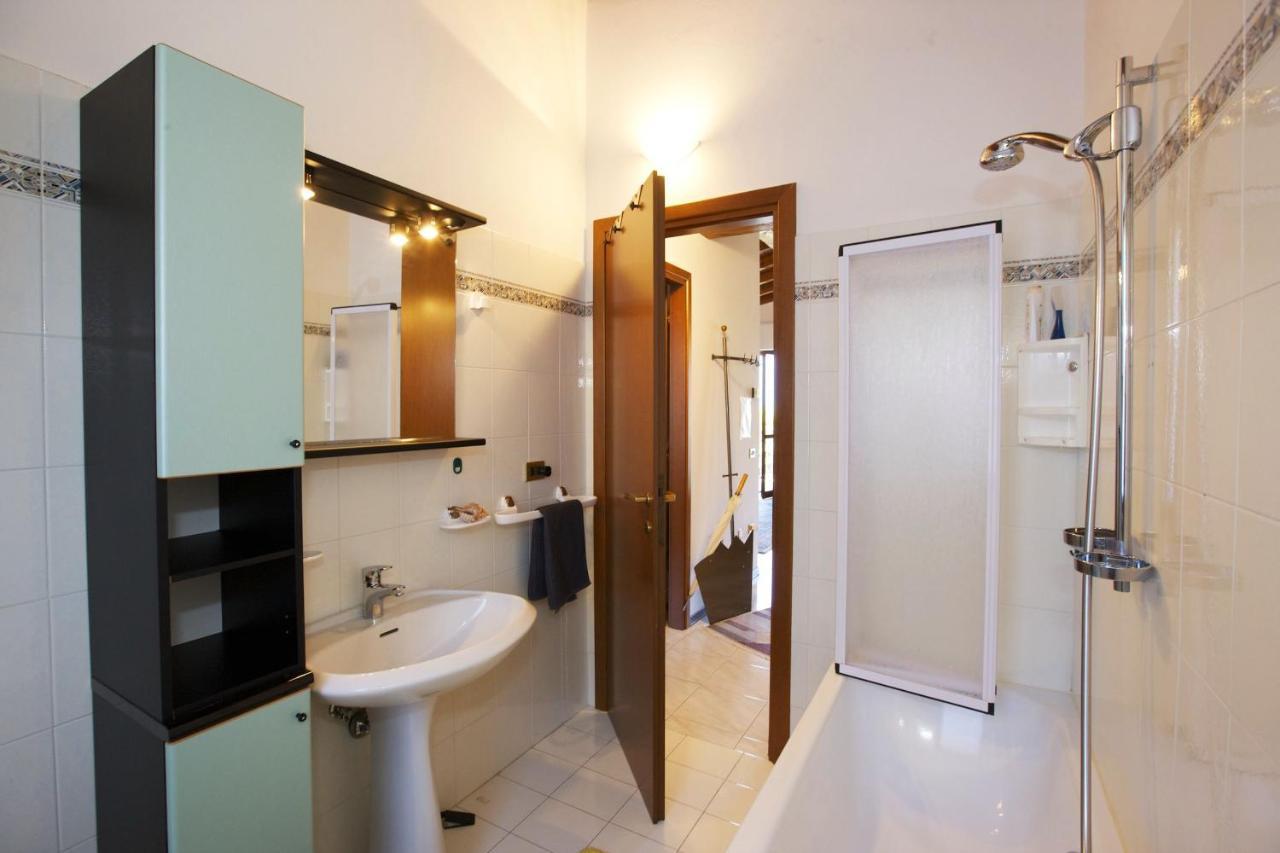 Ferienwohnung Residenza Arcobaleno Pino Lago Maggiore Exterior foto
