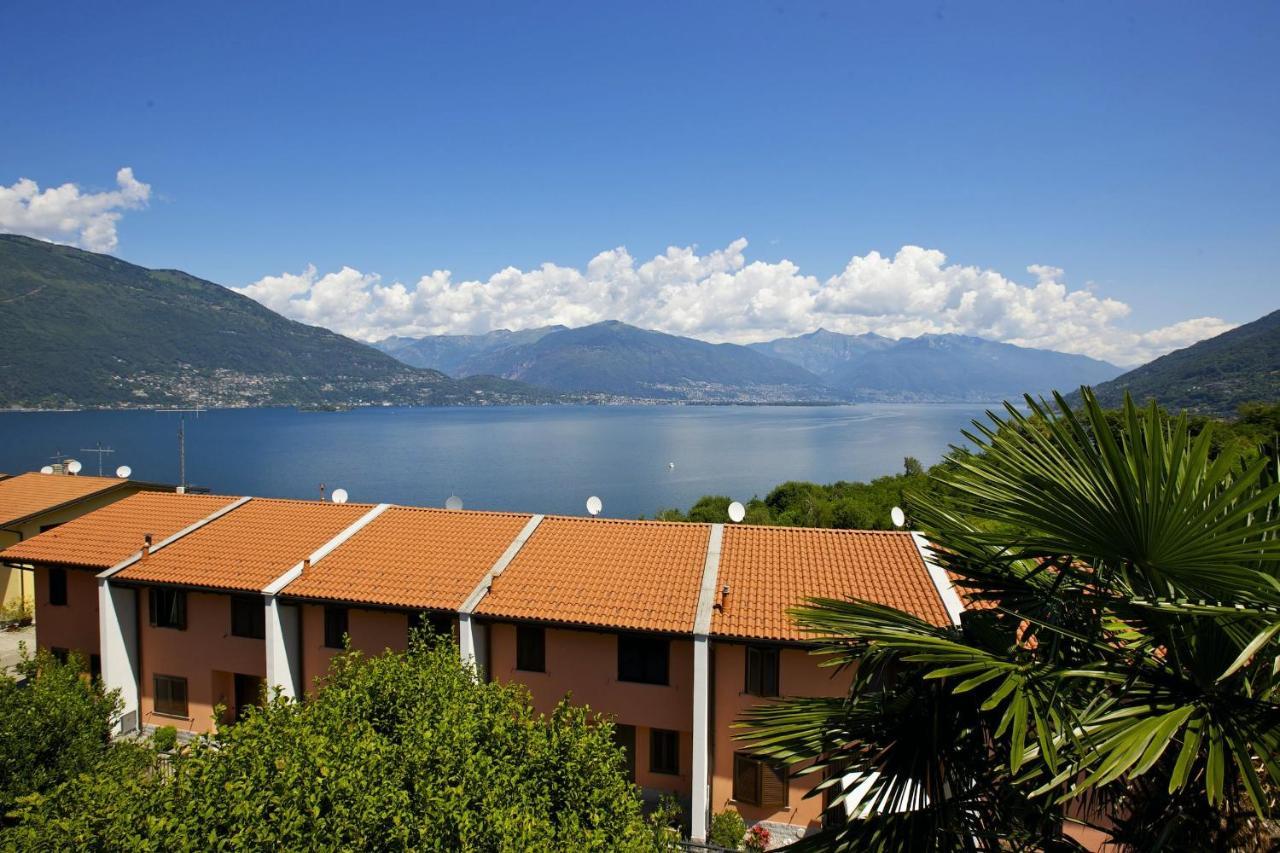 Ferienwohnung Residenza Arcobaleno Pino Lago Maggiore Exterior foto